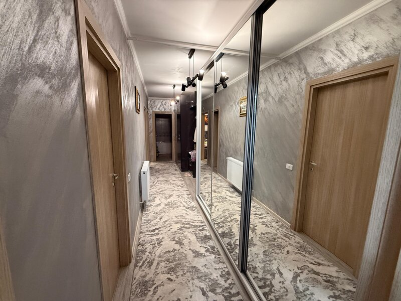 Pantelimon, Selgros 4/5 cu lift Ocazie